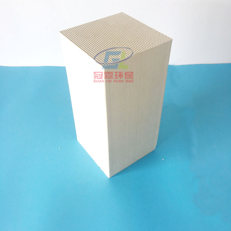 RTO堇青石質(zhì)蜂窩陶瓷蓄熱體